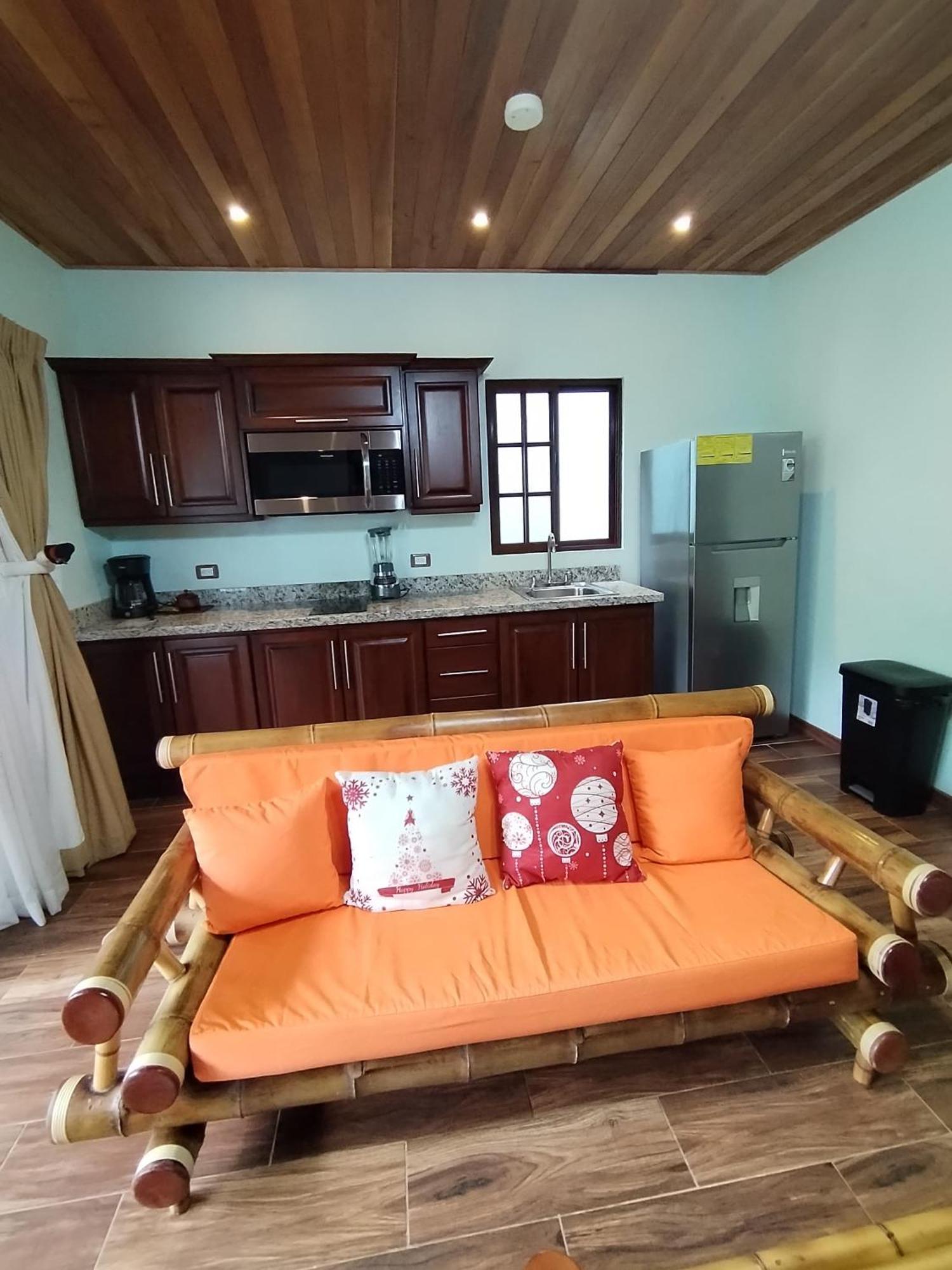 Bungalows Beachfront Hotel Punta Uva Exterior photo