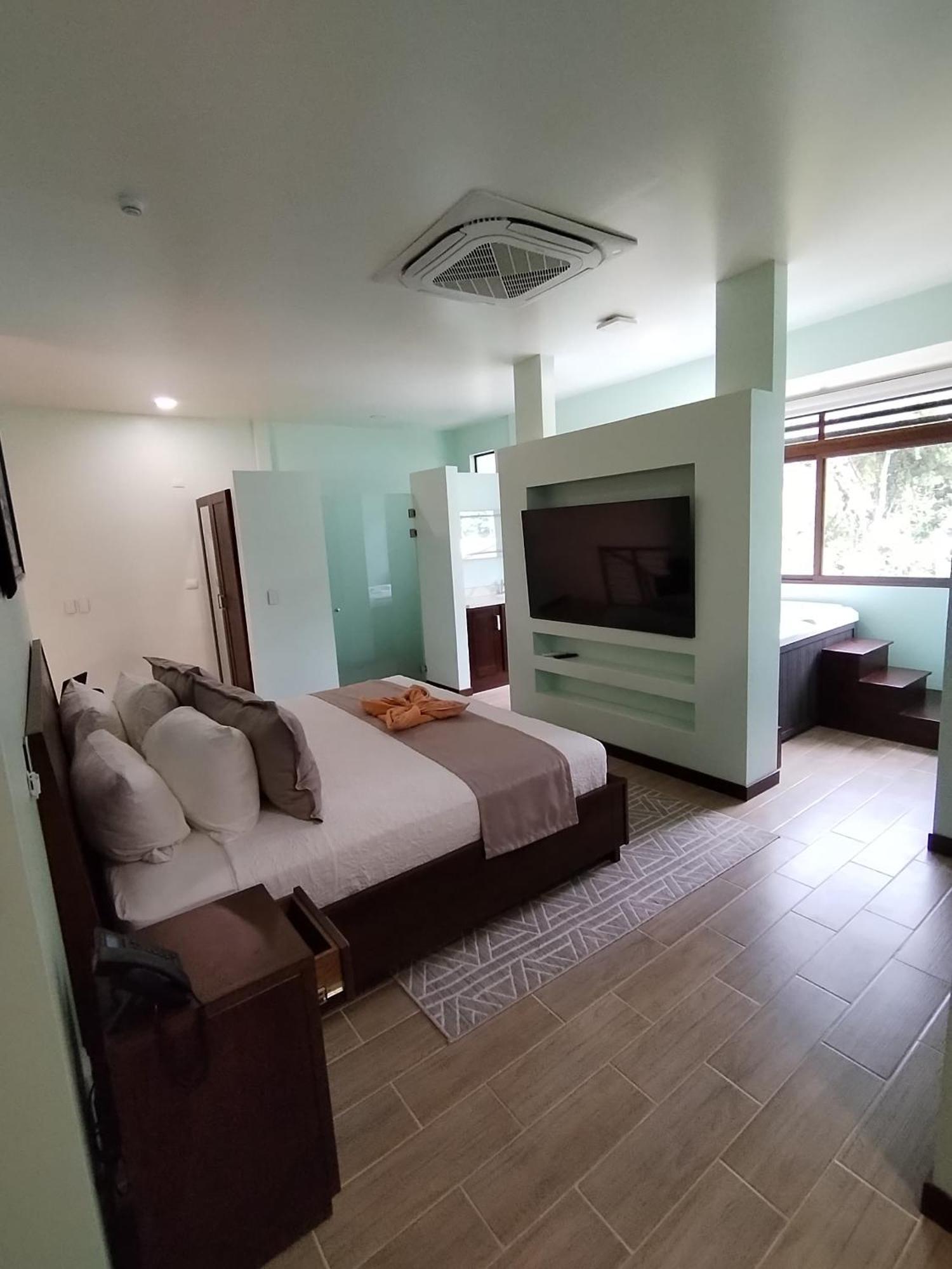 Bungalows Beachfront Hotel Punta Uva Exterior photo
